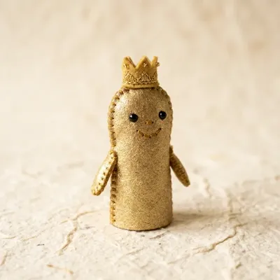 Golden Wiggler toe puppet front view